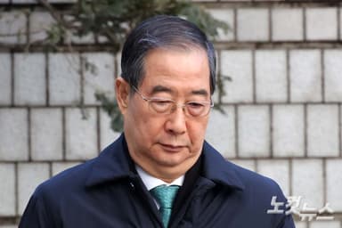 "내란 끝낸 건 국민" 울컥한 재판장, 尹 '경고성 계엄' 깼다